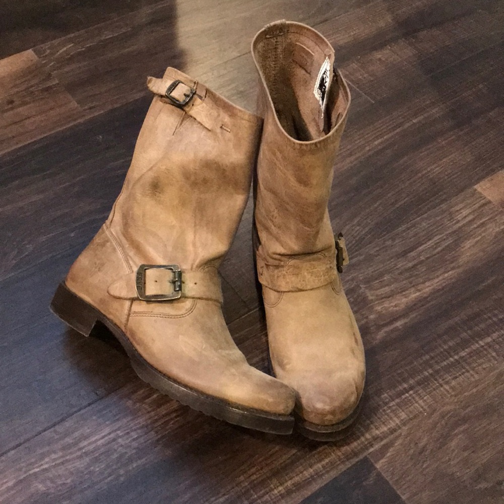 Frye ‘Veronica’ boots (short).